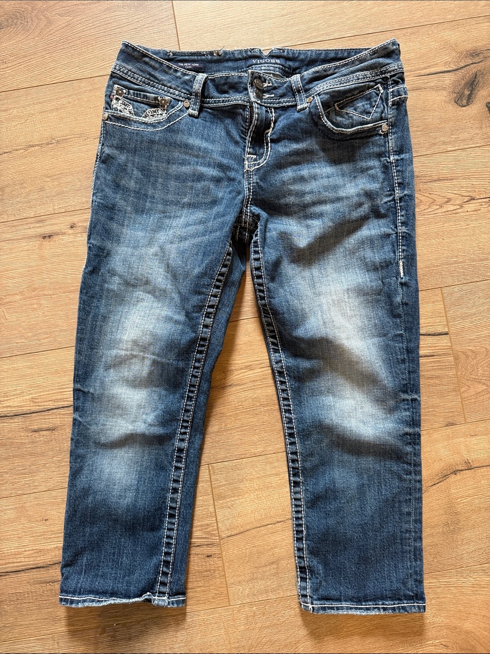 Vigoss capri sz 9 x 31 Women’s Dark Blue Distressed Jeans designer pant bling